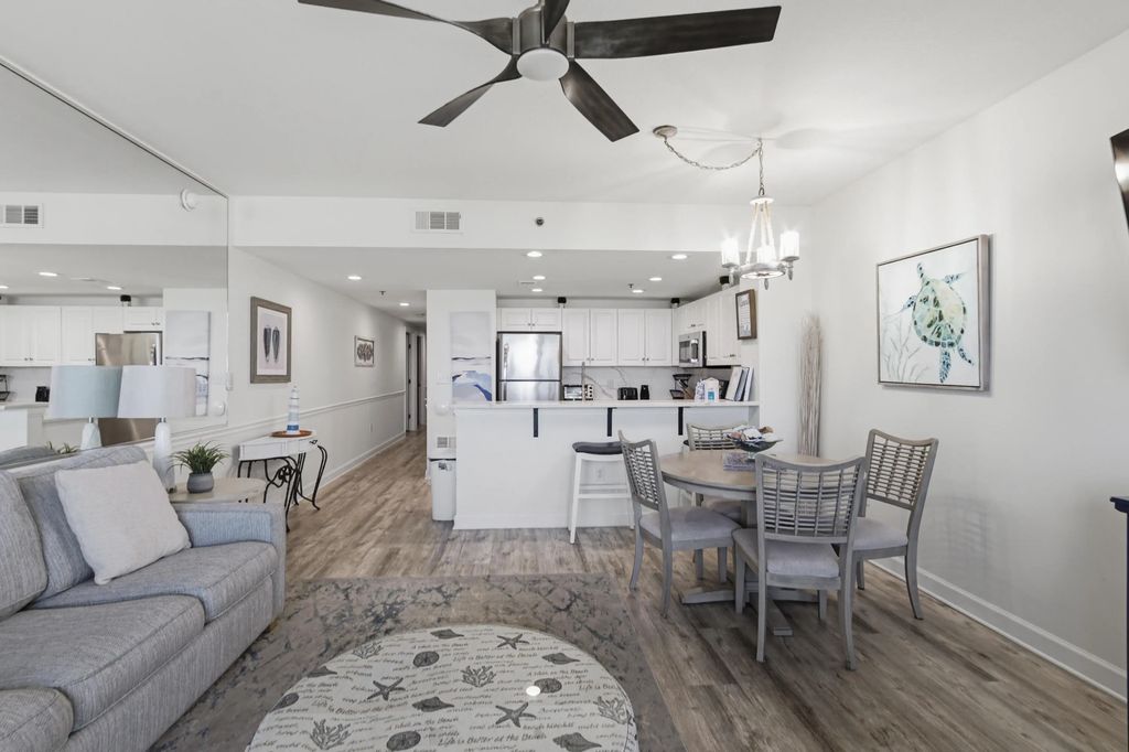 25 of 40 - 1751 Scenic Highway 98 816, Destin, FL