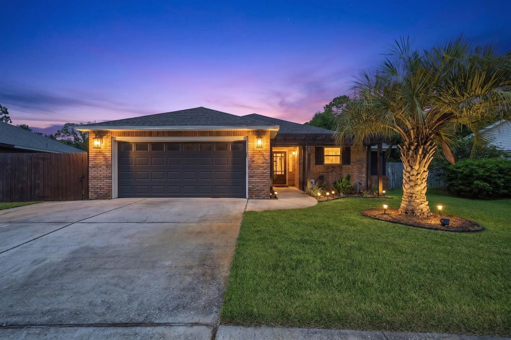 3864 Mesa Road, Destin