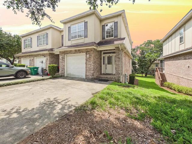 Photo of Listing #1008943