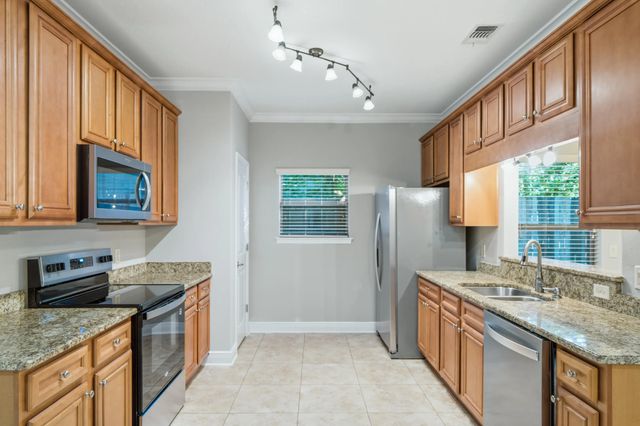 Photo of Listing #1007427