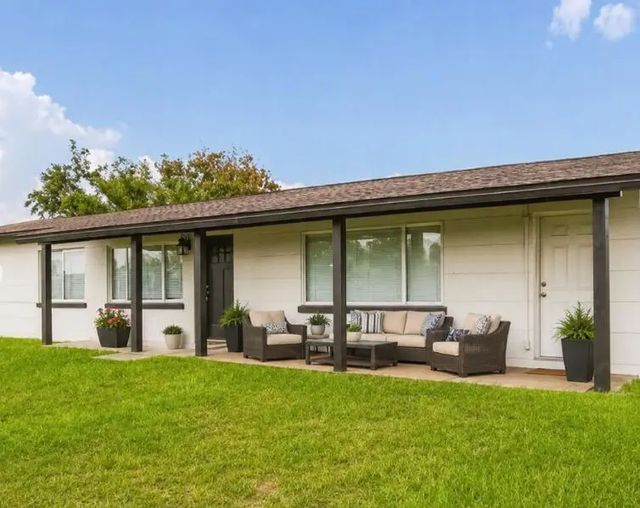 Photo of Listing #1007447
