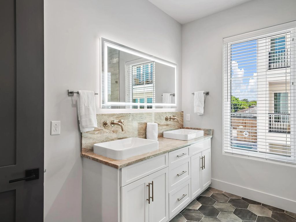 14 of 32 - 101 Deluna Place Unit B, Panama City Beach, FL