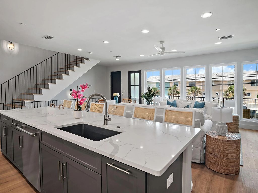9 of 32 - 101 Deluna Place Unit B, Panama City Beach, FL