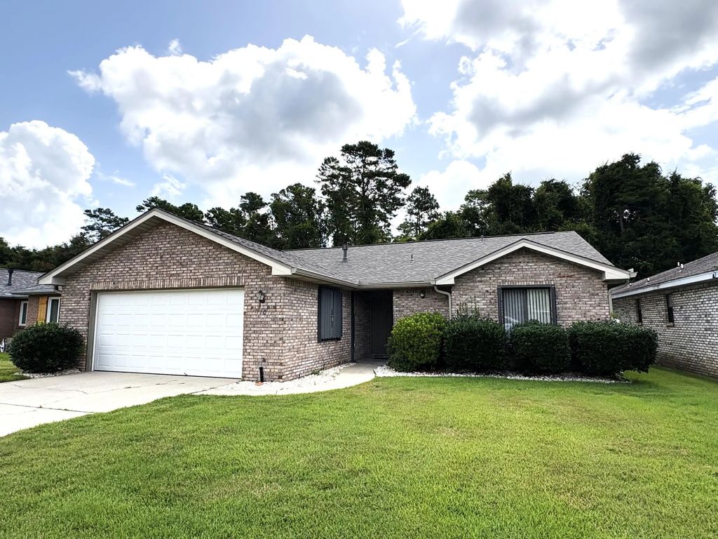 110 Poplar Place, Niceville
