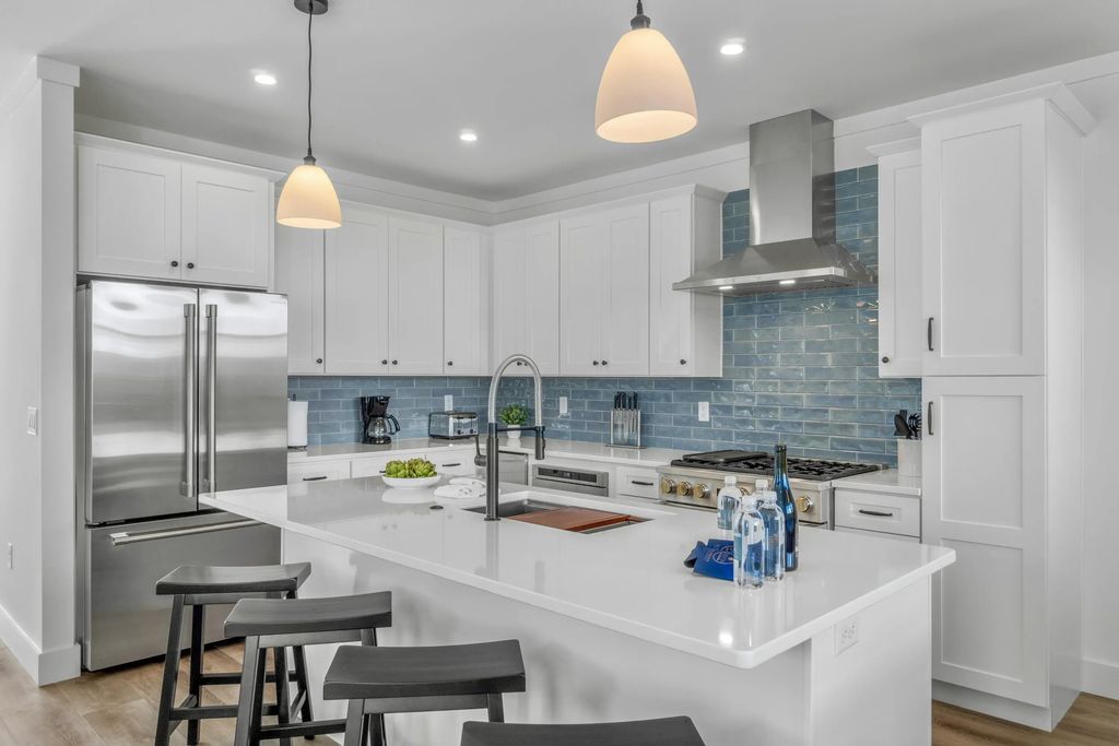 18 of 57 - 20 N Payne Street, Miramar Beach, FL