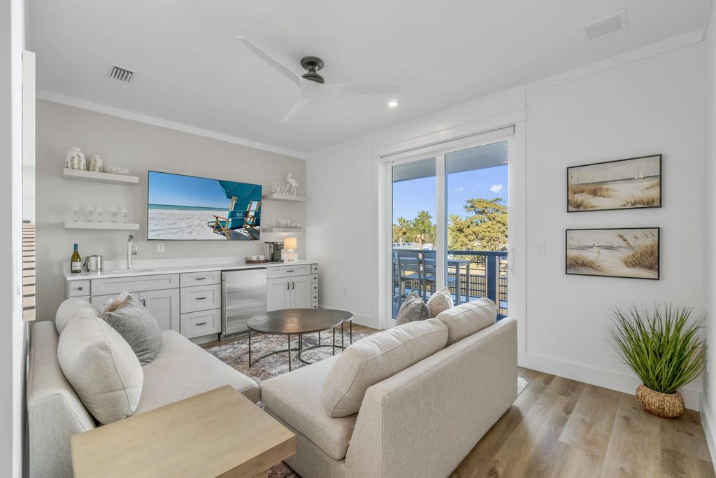 29 of 57 - 20 N Payne Street, Miramar Beach, FL