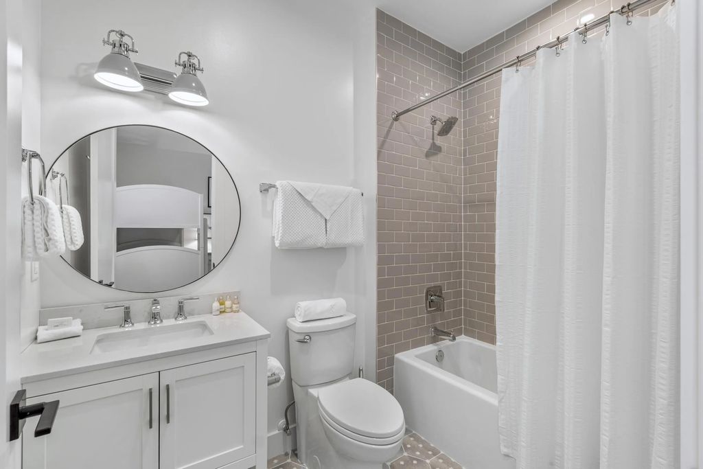 43 of 57 - 20 N Payne Street, Miramar Beach, FL