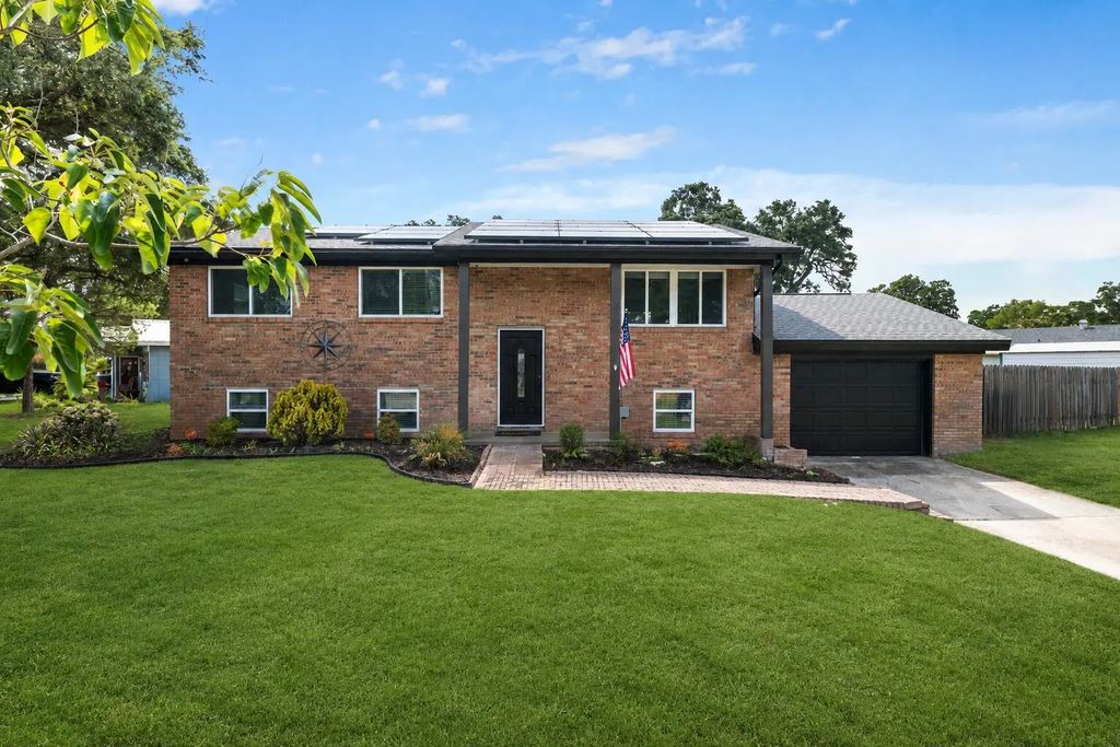 102 Nw Robinwood Drive, Fort Walton Beach