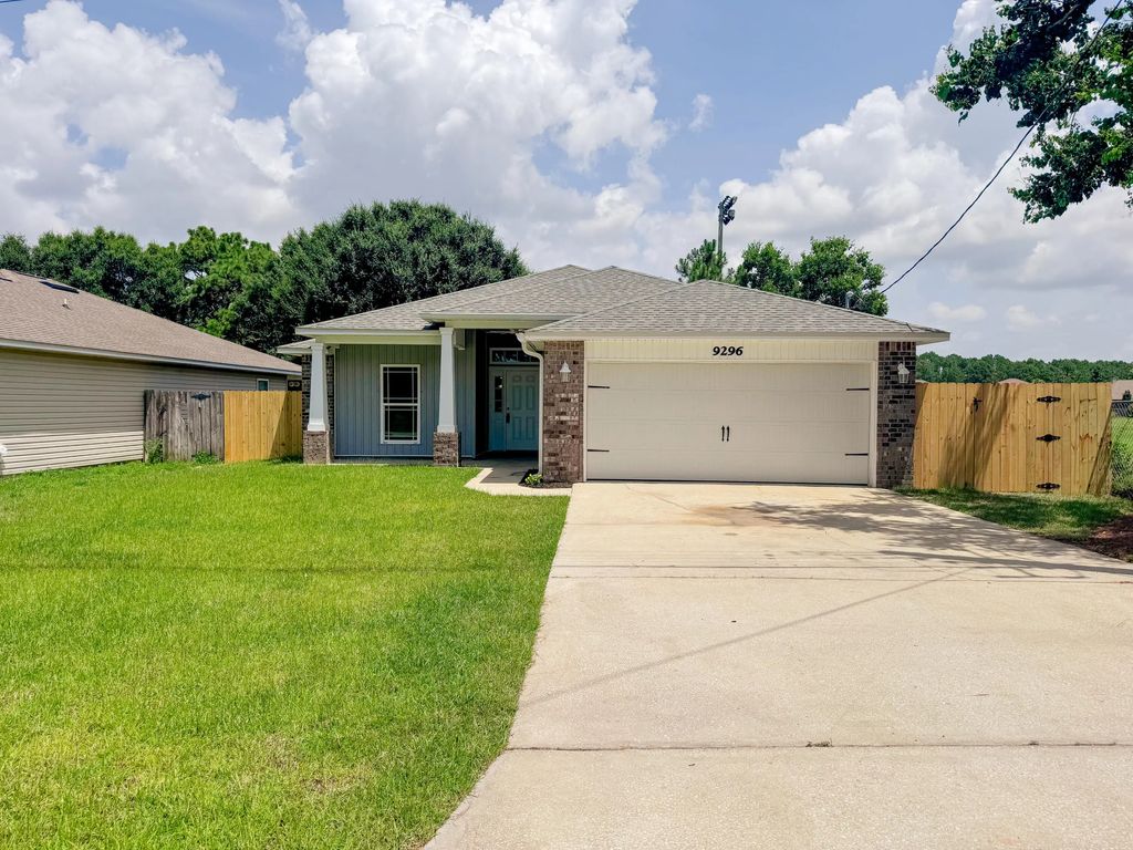 9296 Military Trail, Navarre