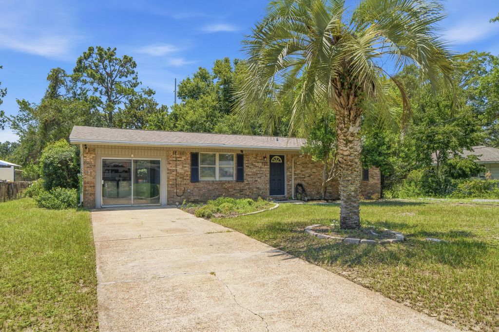 320 Nw Oakland Circle, Fort Walton Beach
