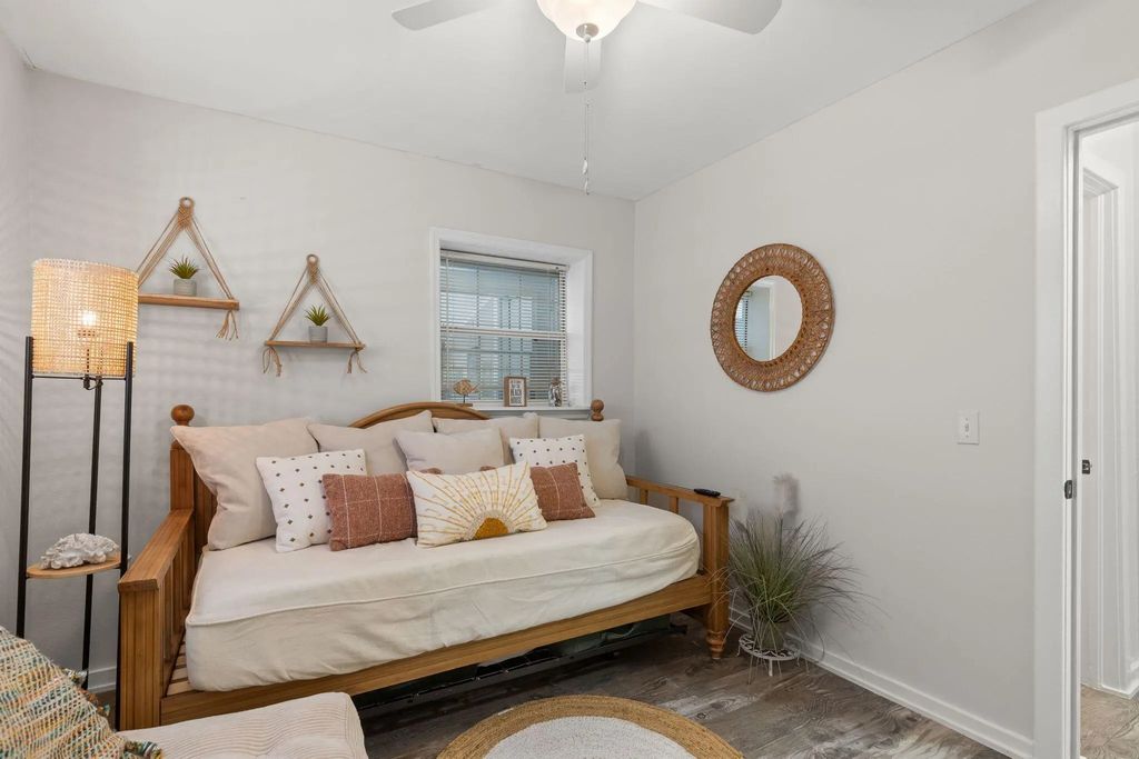 12 of 34 - 207 S Wells Street, Panama City Beach, FL