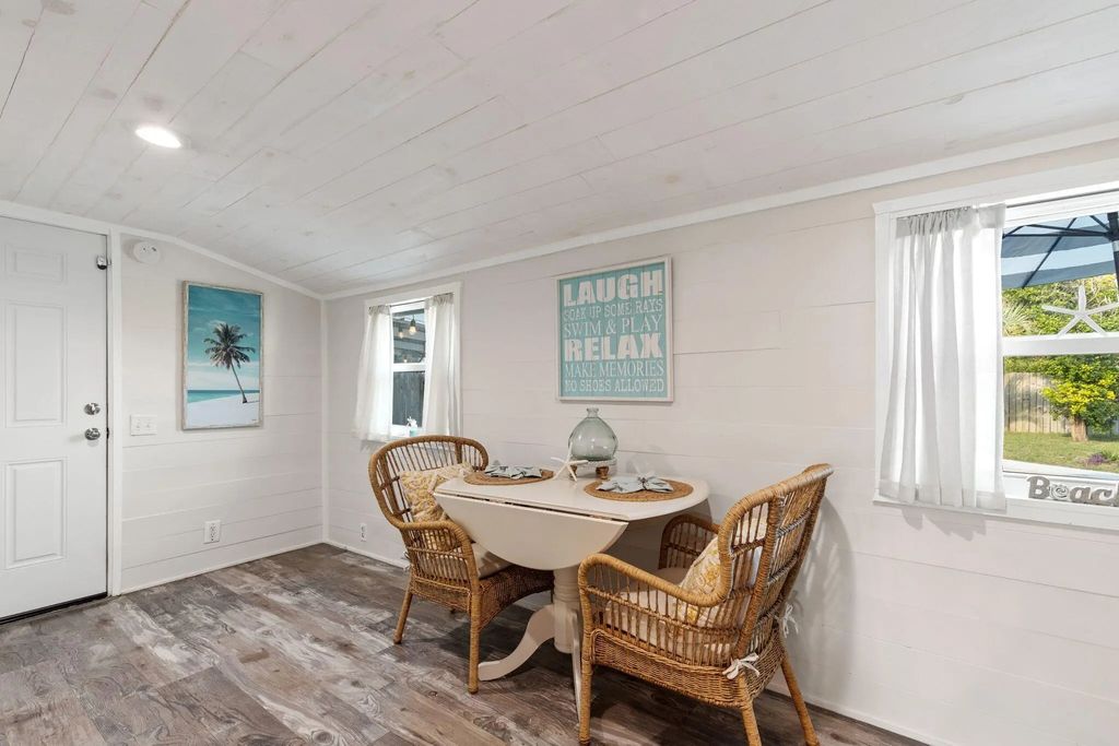 24 of 34 - 207 S Wells Street, Panama City Beach, FL