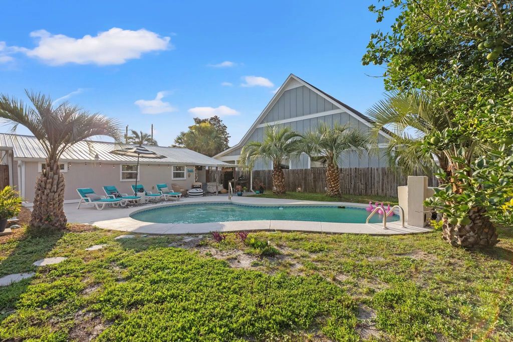 30 of 34 - 207 S Wells Street, Panama City Beach, FL