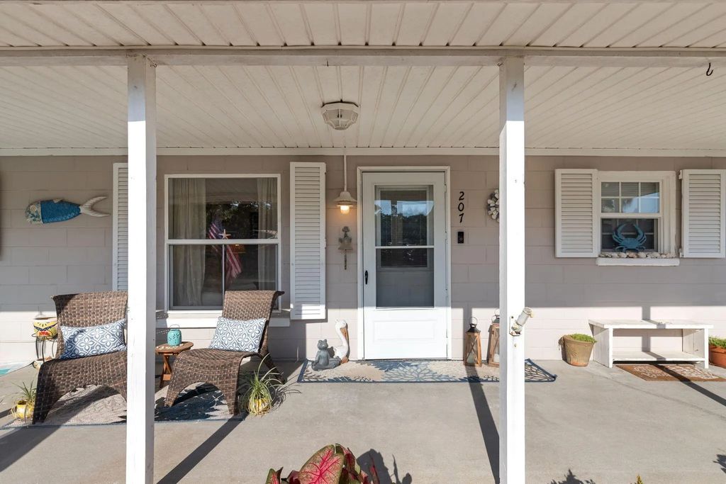 4 of 34 - 207 S Wells Street, Panama City Beach, FL