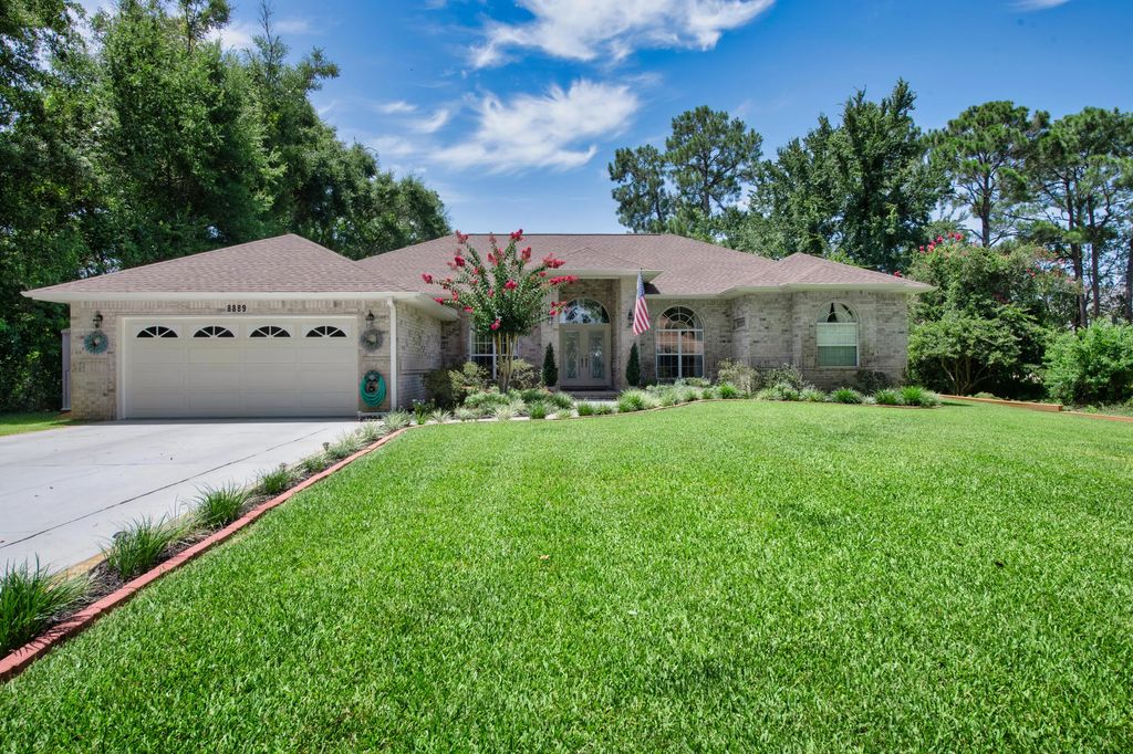 8889 Bahia Vista Lane, Navarre
