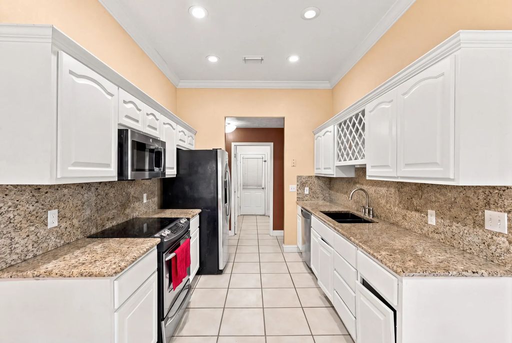10 of 46 - 208 Palm Circle, Panama City Beach, FL