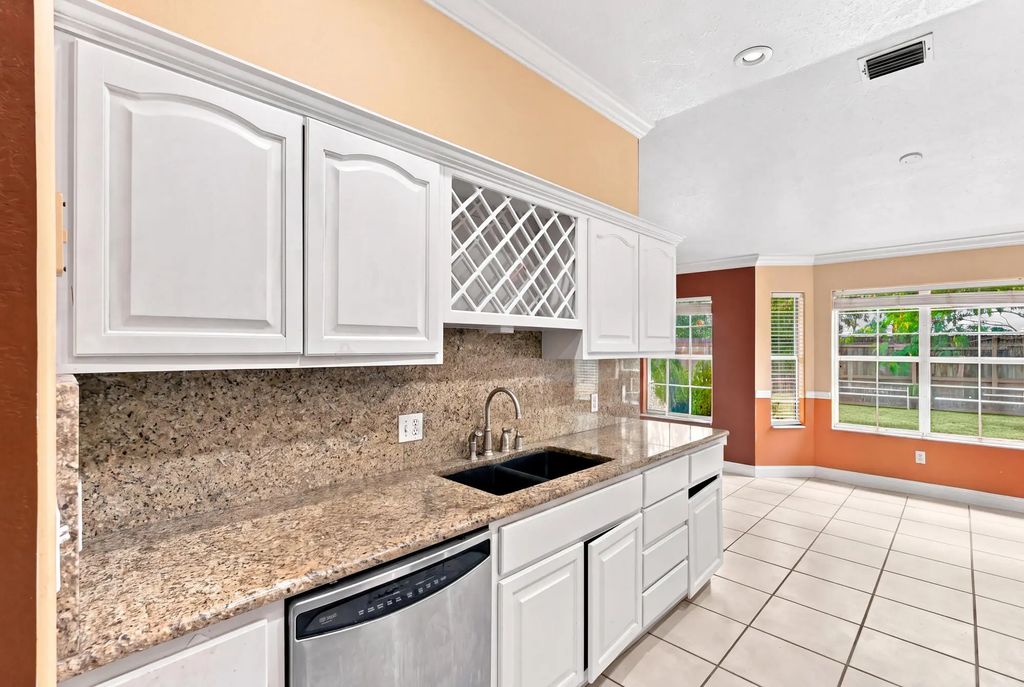 9 of 46 - 208 Palm Circle, Panama City Beach, FL