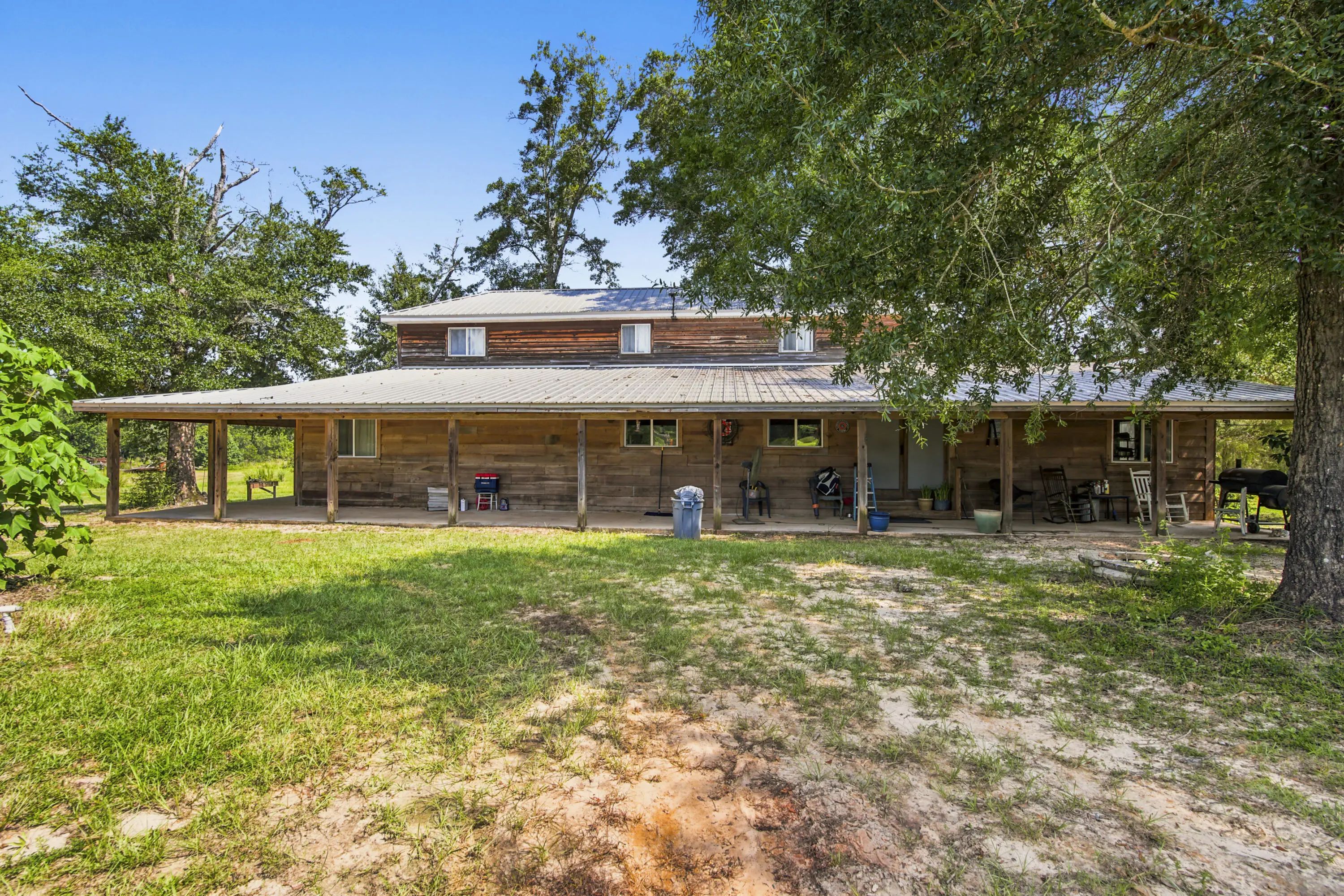 3128 County Road 10, Other