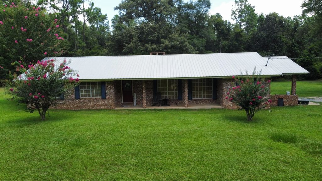1130 Timberlane Road, Chipley