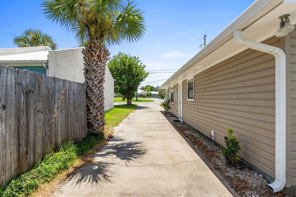 39 of 54 - 619 W Gulf Boulevard, Panama City Beach, FL