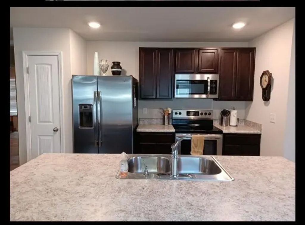 10 of 24 - 663 Earl Godwin Road, Freeport, FL