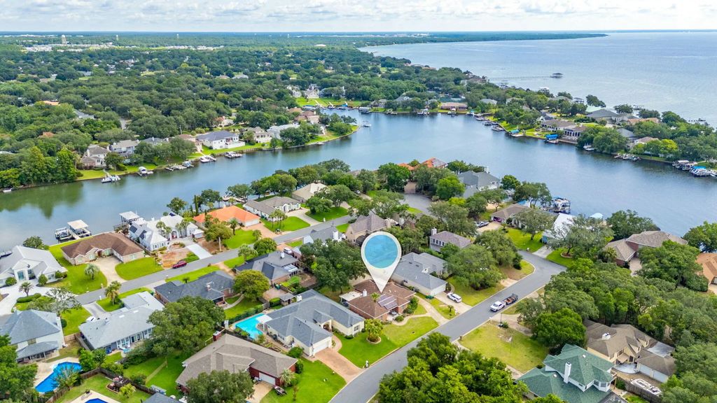 2845 Jack Nicklaus Way, Shalimar