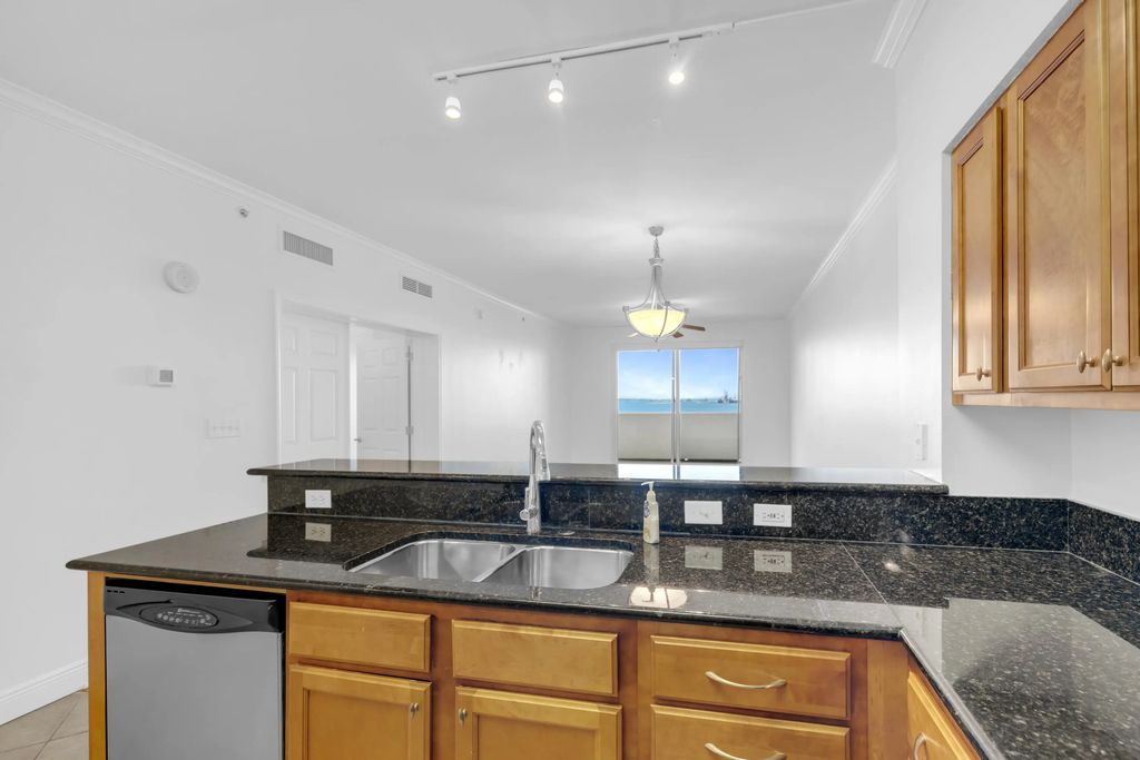 21 of 62 - 2400 Grandiflora Boulevard E404, Panama City Beach, FL