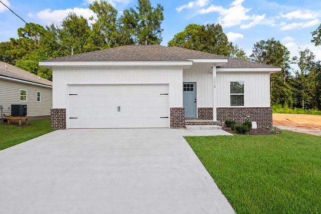 3028 N 11th Avenue, Milton