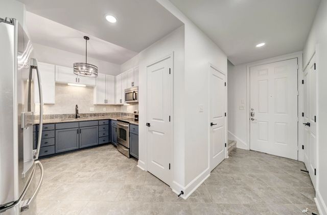 Photo of Listing #1008094