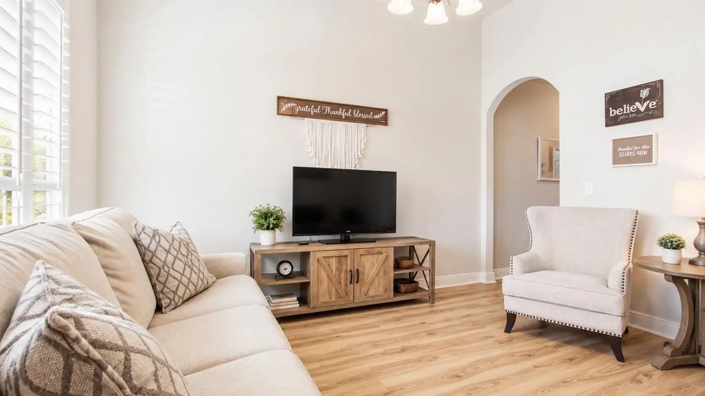 3 of 18 - 446 Mango Lane, Freeport, FL