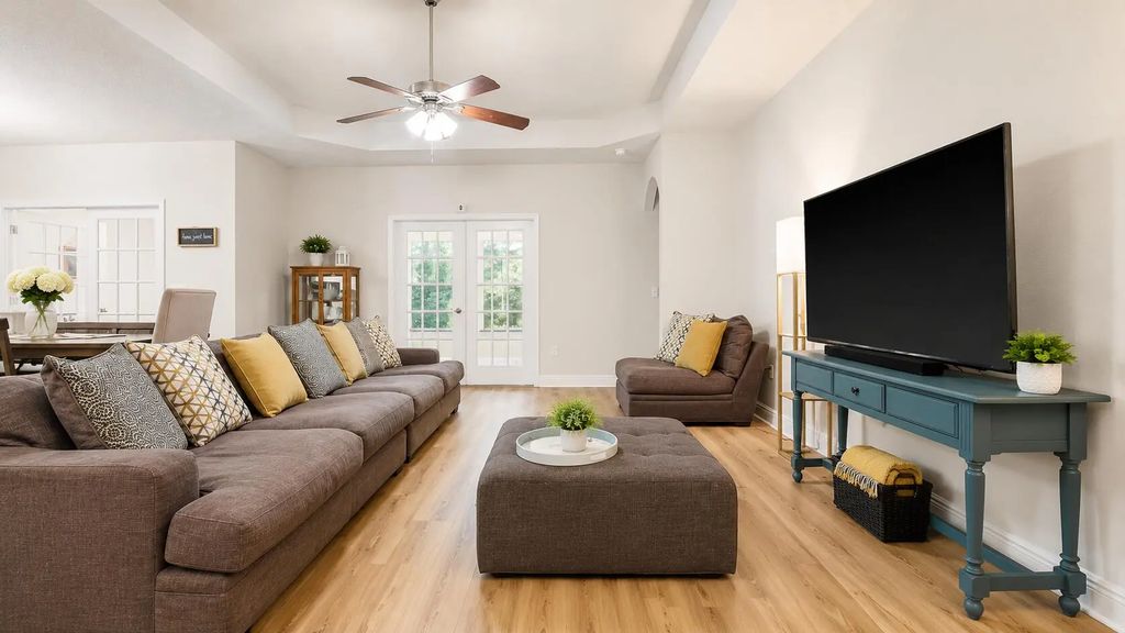 4 of 18 - 446 Mango Lane, Freeport, FL