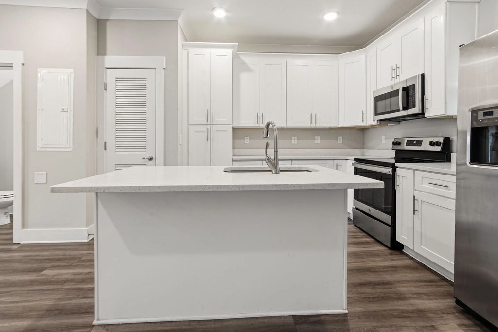 17 of 50 - 352 N Sand Palm Road Vista Unit, Freeport, FL
