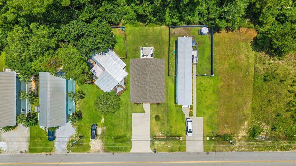 27 of 37 - 1338 N County Highway 393, Santa Rosa Beach, FL
