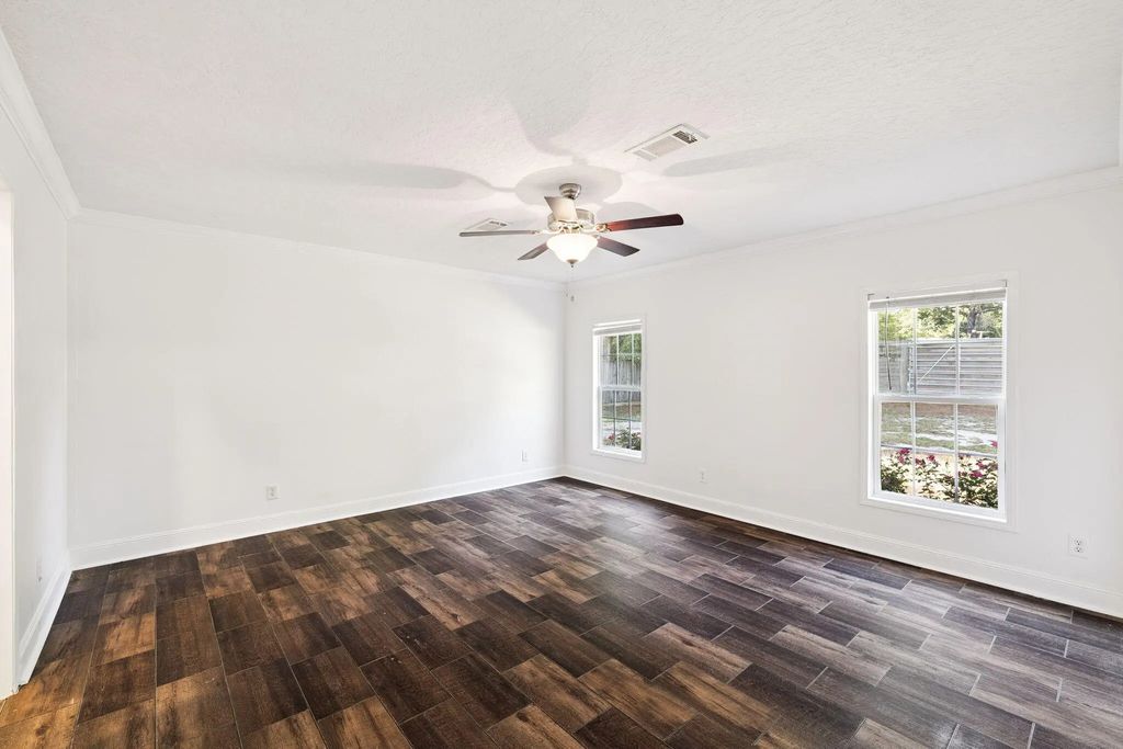 14 of 32 - 748 Phillips Drive, Freeport, FL