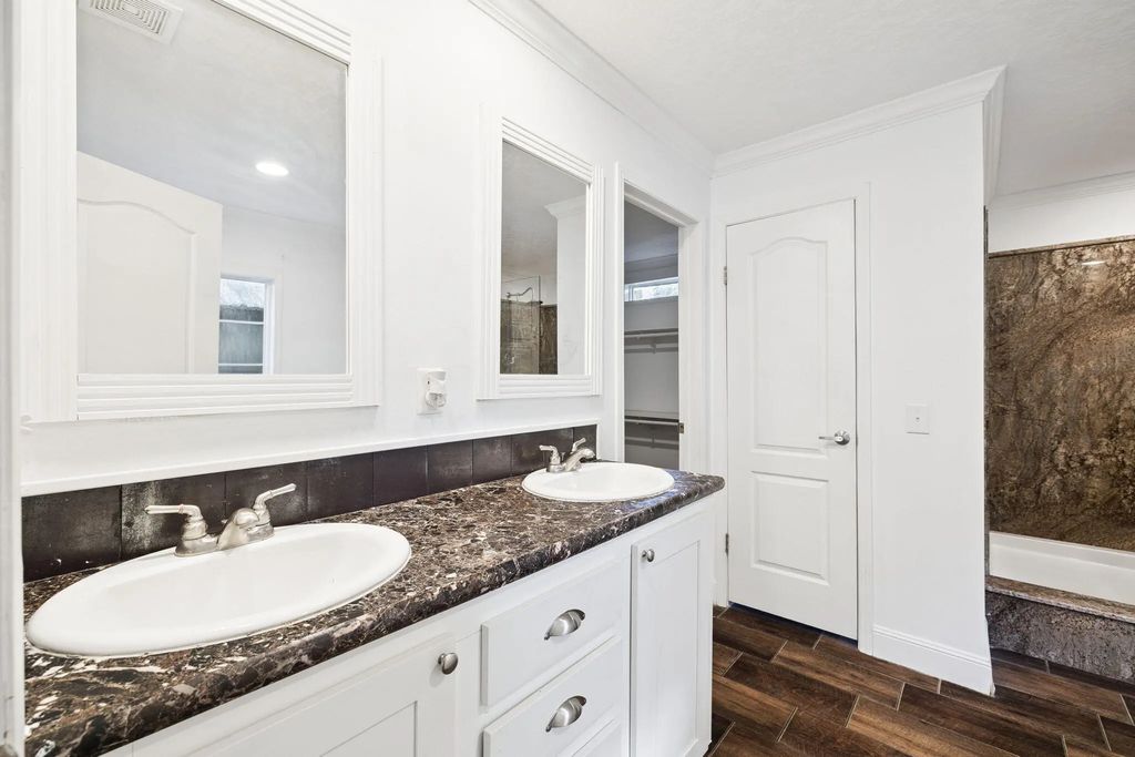 15 of 32 - 748 Phillips Drive, Freeport, FL