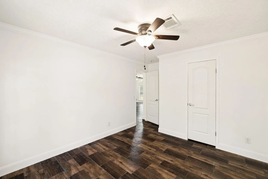 25 of 32 - 748 Phillips Drive, Freeport, FL