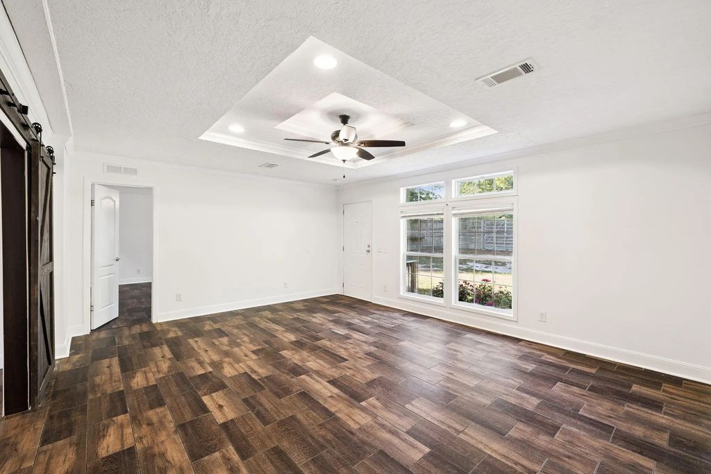 7 of 32 - 748 Phillips Drive, Freeport, FL