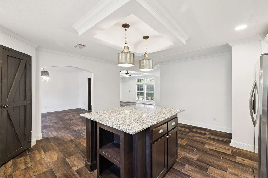 9 of 32 - 748 Phillips Drive, Freeport, FL