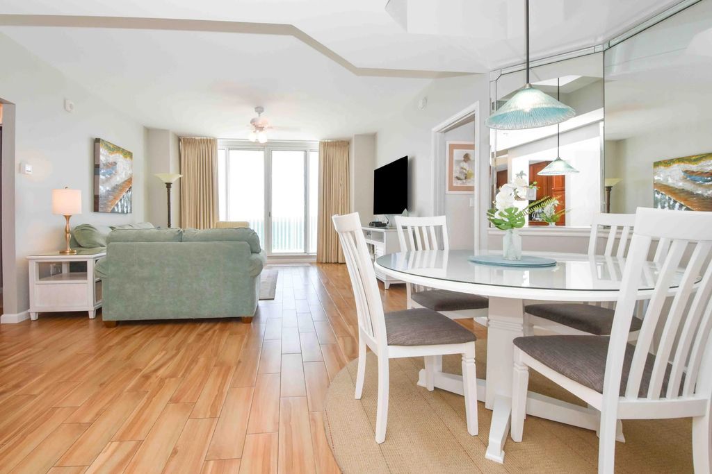 8 of 24 - 1048 E Highway 98 1102 W, Destin, FL