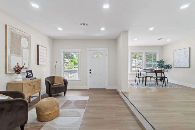 Photo of Listing #1007997