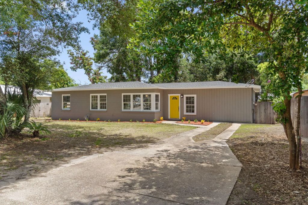 227 Ne Staff Drive, Fort Walton Beach