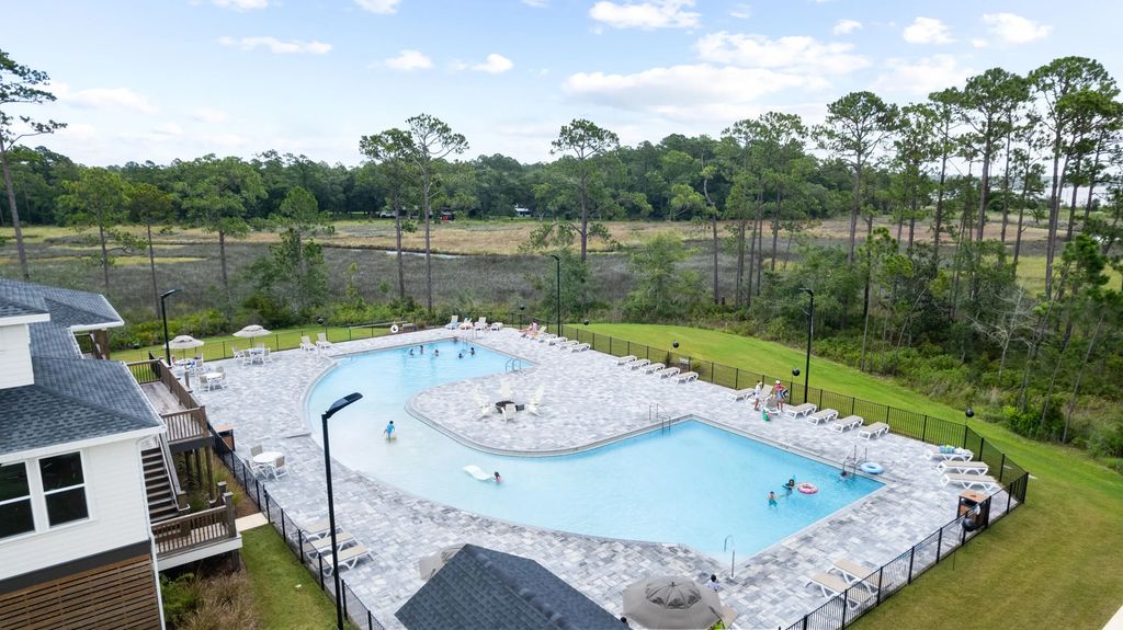 36 of 44 - 102 Shimmer Circle, Freeport, FL