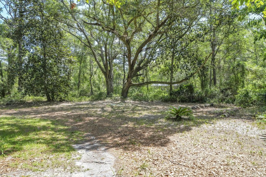 7 of 33 - 41 Frog Hill Road, Freeport, FL