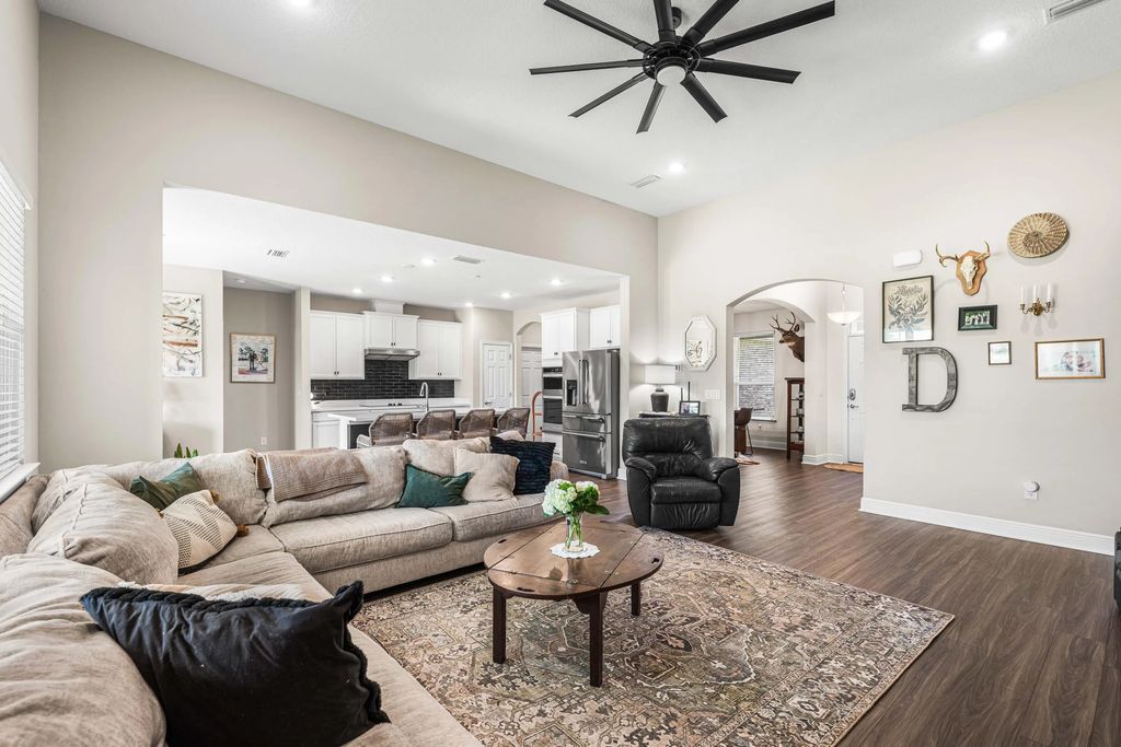 11 of 60 - 909 Brushed Dunes Circle, Freeport, FL