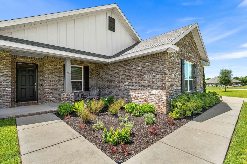 49 of 60 - 909 Brushed Dunes Circle, Freeport, FL