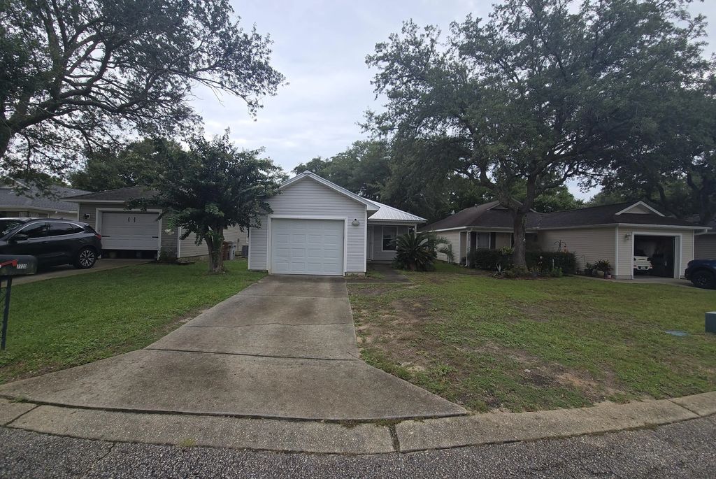 7720 Lola Circle, Navarre