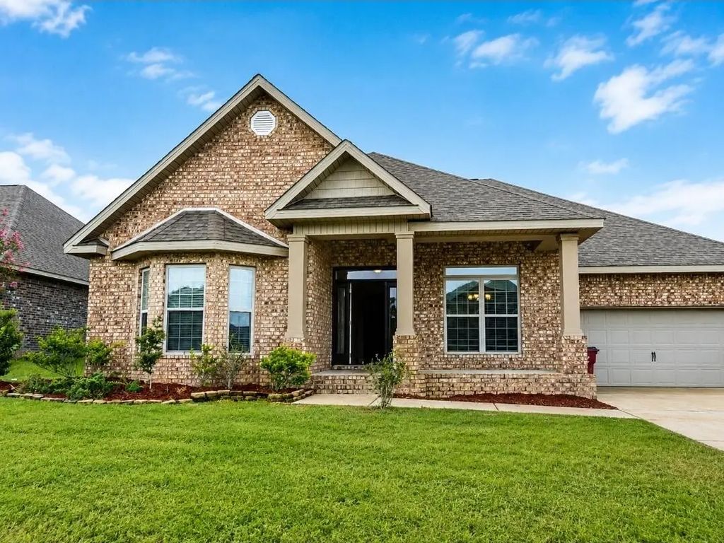 408 Chickadee Street, Crestview