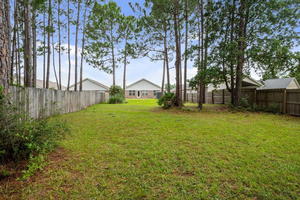 9410 Pine Lilly Court, Navarre