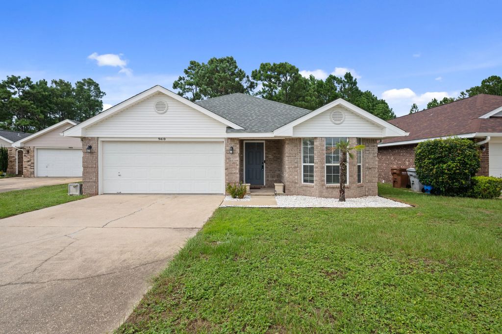 9410 Pine Lilly Court, Navarre