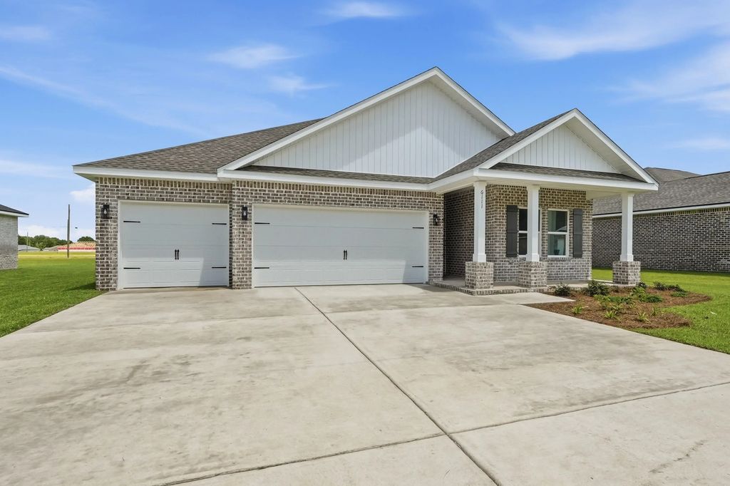 6118 Mildreds Way, Crestview